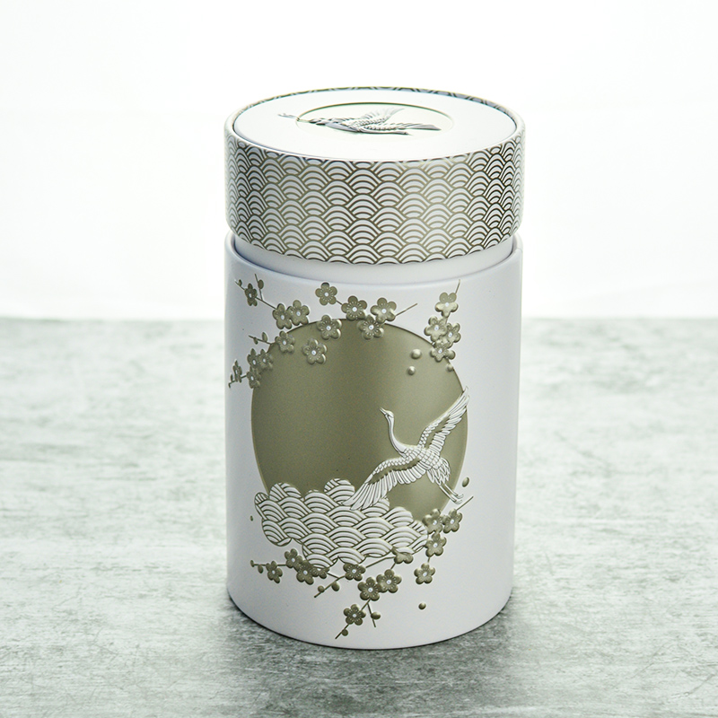 *Tároló doboz (távol-keleti minta)