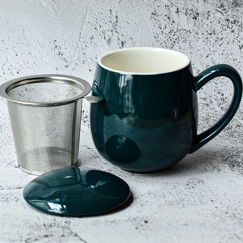 *Sötétzöld szűrős csésze